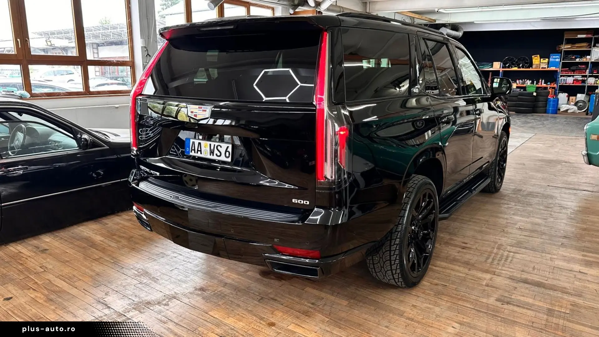 Escalade GMT EU6 6.2 V8 Sport Black Black