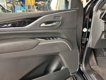 Escalade GMT EU6 6.2 V8 Sport Black Black