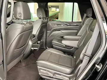 Escalade GMT EU6 6.2 V8 Sport Black Black