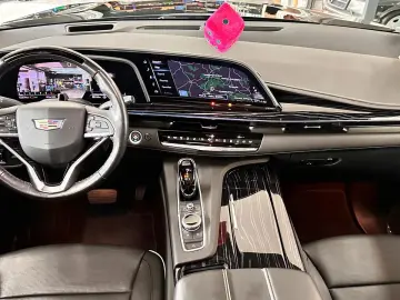 Escalade GMT EU6 6.2 V8 Sport Black Black