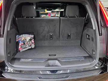 Escalade GMT EU6 6.2 V8 Sport Black Black