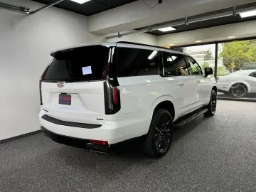 ESCALADE ESV SPORT 6.2 V8
