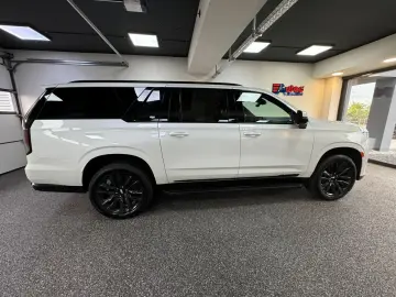 ESCALADE ESV SPORT 6.2 V8