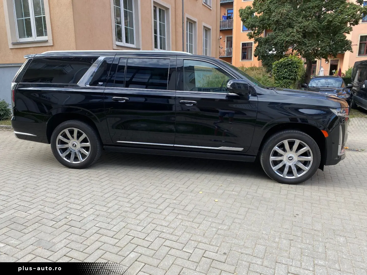 Escalade ESV 4WD V8 Premium Platinum