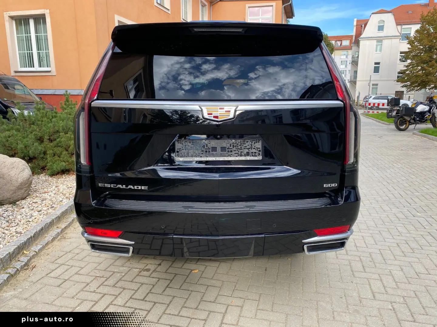 Escalade ESV 4WD V8 Premium Platinum