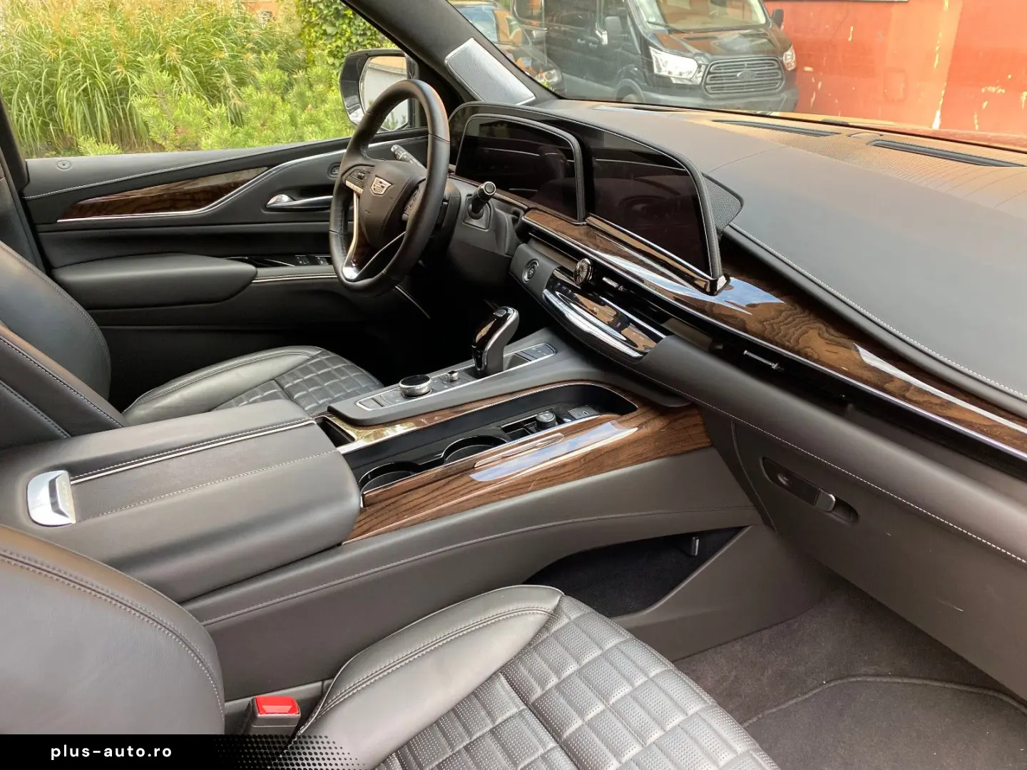 Escalade ESV 4WD V8 Premium Platinum