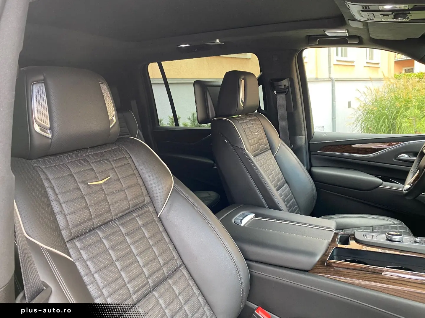 Escalade ESV 4WD V8 Premium Platinum