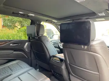 Escalade ESV 4WD V8 Premium Platinum