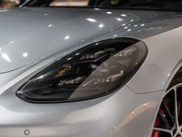 Panamera GTS SPORT-DESIGN BOSE LUFTFEDER. HUD