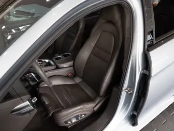 Panamera GTS SPORT-DESIGN BOSE LUFTFEDER. HUD