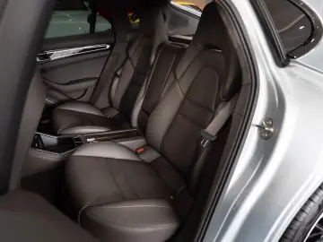 Panamera GTS SPORT-DESIGN BOSE LUFTFEDER. HUD