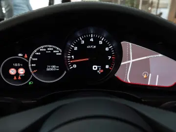 Panamera GTS SPORT-DESIGN BOSE LUFTFEDER. HUD