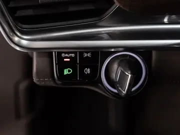 Panamera GTS SPORT-DESIGN BOSE LUFTFEDER. HUD