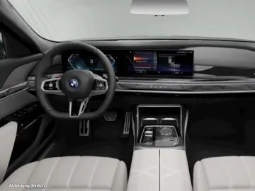 750e xDrive M Sport Pro SkyLounge PA-Prof.