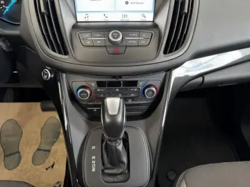 FORD KUGA 2.0 TDCi 180CP Titanium 4WD