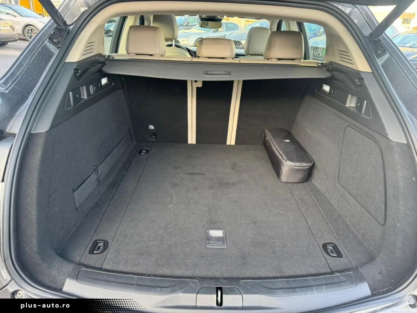 Grecale GT Pano Kam Acc Elekt Sitze