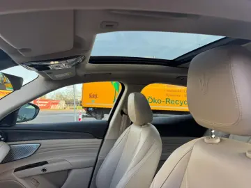 Grecale GT Pano Kam Acc Elekt Sitze