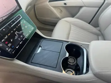 Grecale GT Pano Kam Acc Elekt Sitze