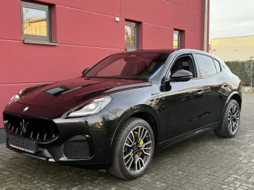 GRECALE MODENA AWD 330PS LEDER SKYHOOK 1HAND TOP