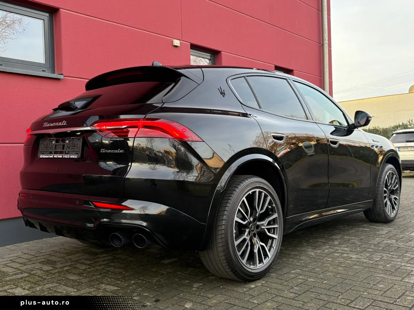 GRECALE MODENA AWD 330PS LEDER SKYHOOK 1HAND TOP