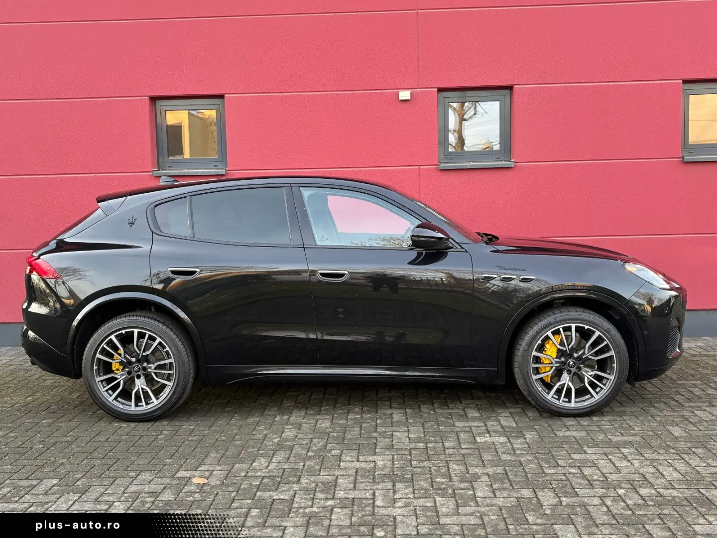 GRECALE MODENA AWD 330PS LEDER SKYHOOK 1HAND TOP