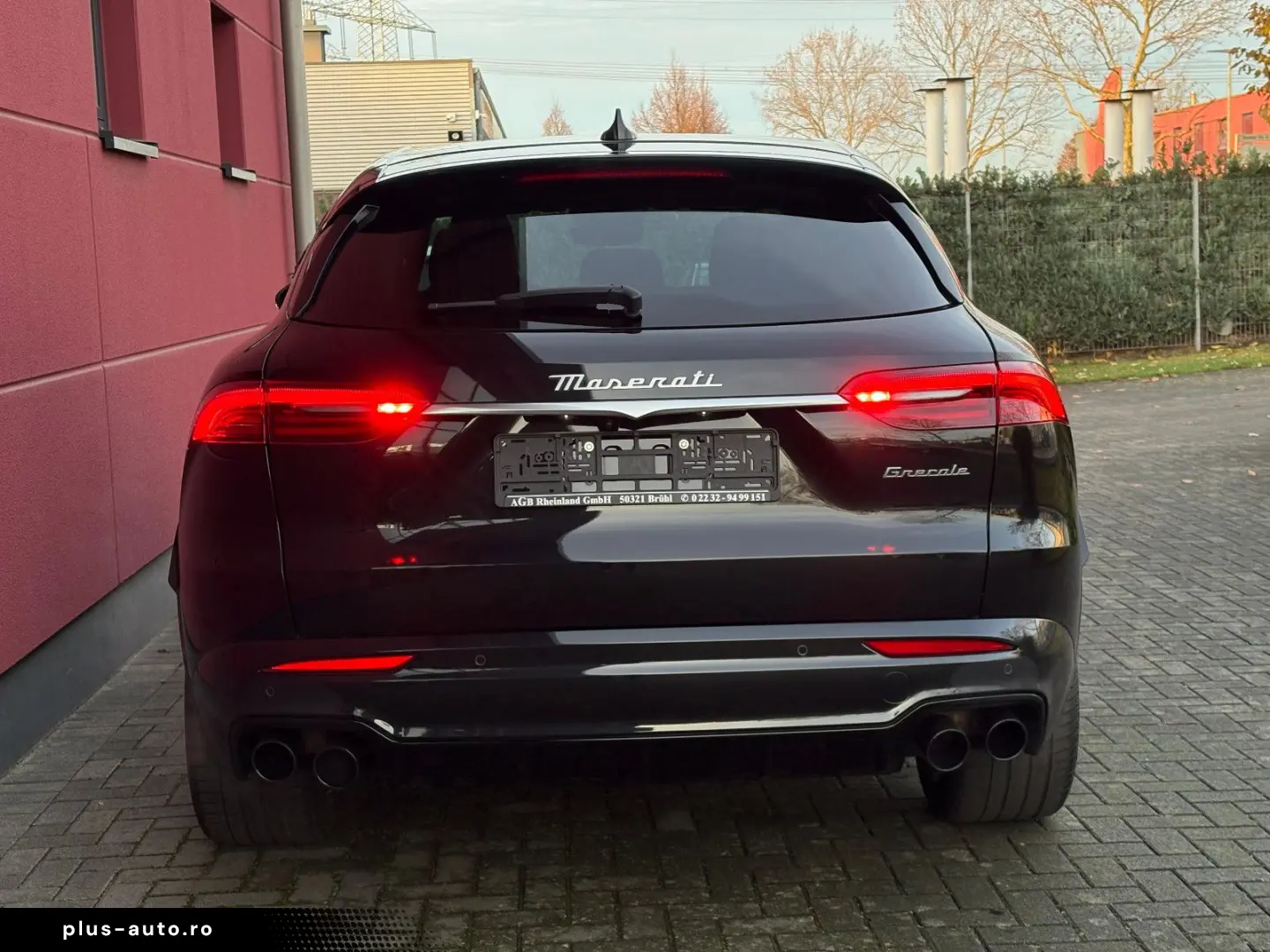 GRECALE MODENA AWD 330PS LEDER SKYHOOK 1HAND TOP