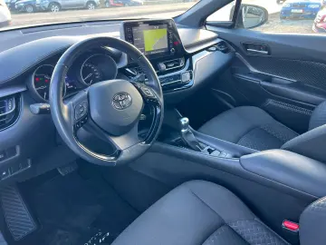 TOYOTA C-HR 1.8 HIBRID