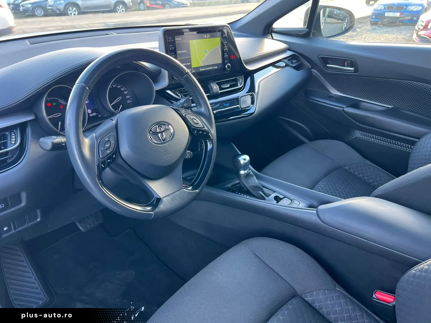 TOYOTA C-HR 1.8 HIBRID