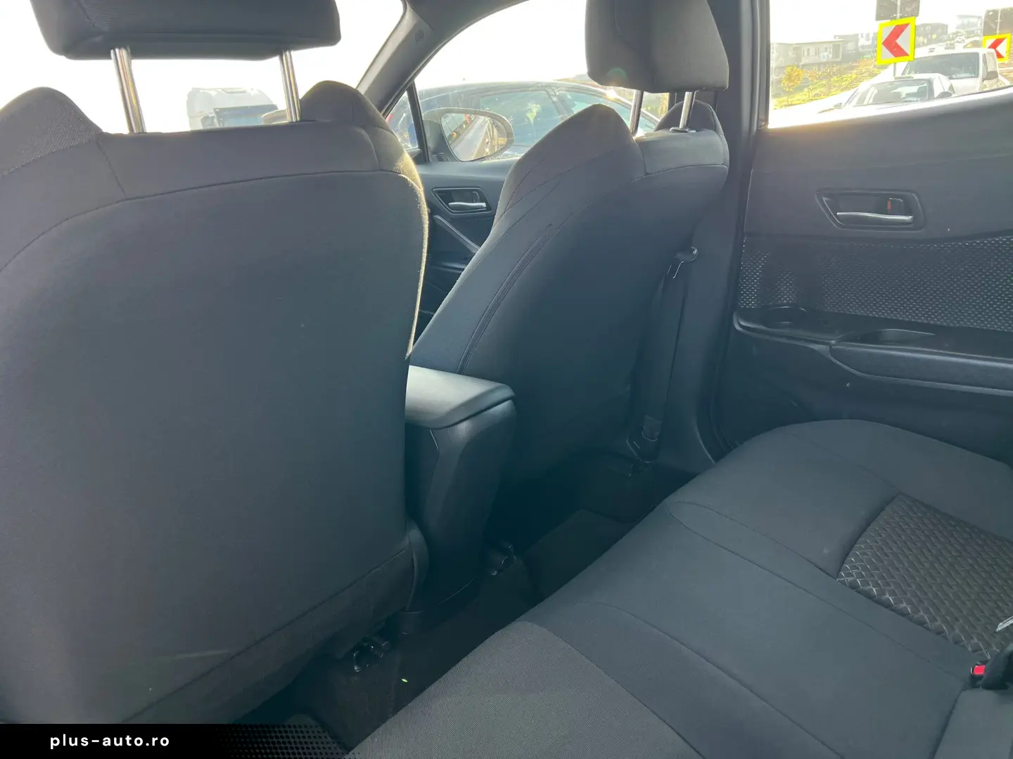 TOYOTA C-HR 1.8 HIBRID