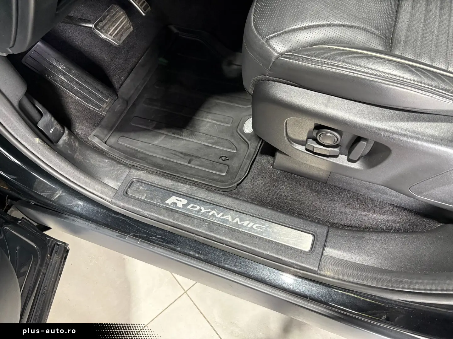 Discovery 5 R-Dynamic HSE D250 c AWD PANO MEMORY