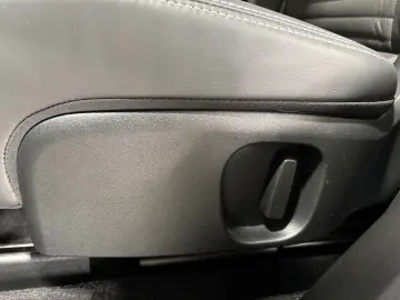 Discovery 5 R-Dynamic HSE D250 c AWD PANO MEMORY