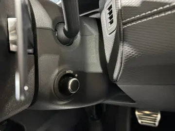 Discovery 5 R-Dynamic HSE D250 c AWD PANO MEMORY