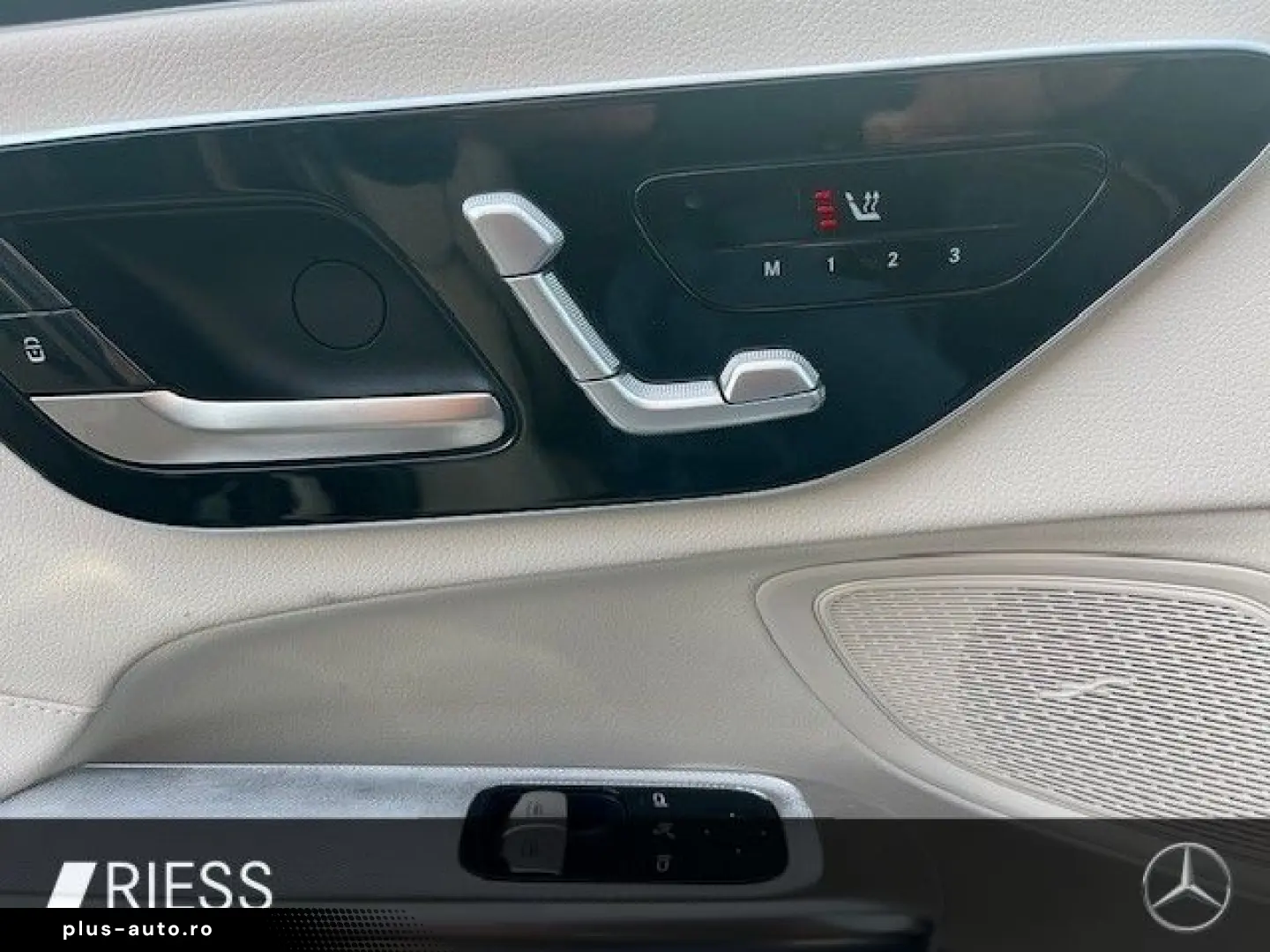 CLE 300 4M AMG Sport DIGITAL LIGHT Pano Leder be