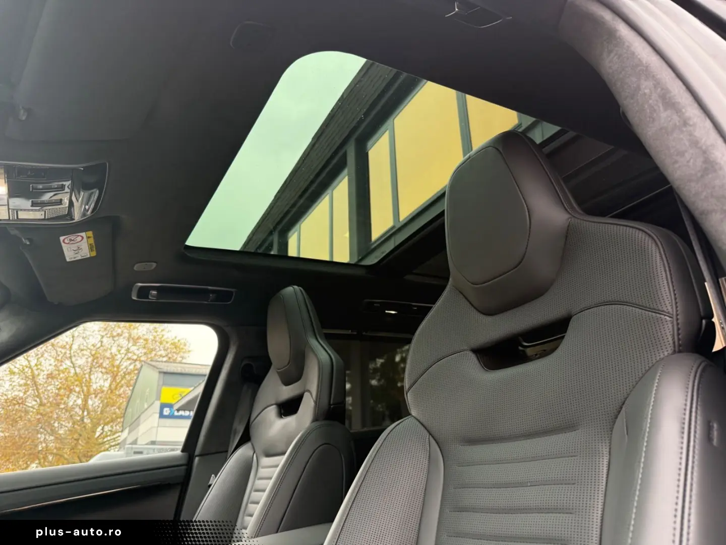 RANGE ROVER SPORT SV EDITION ONE VOLL CARBON