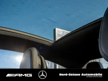 CLE 200 AMG ADV.  PANO AHK DISTRO DIGITALLIGHT
