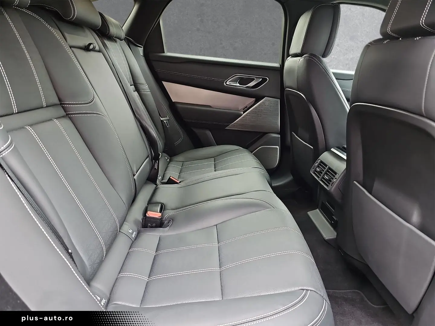 Range Rover Velar P250 R-Dynamic HSE BLACK-PACK