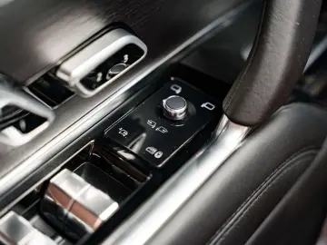 Range Rover P440e Hybrid HSE - Pano - Meridian -