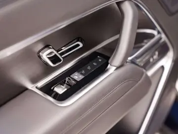 Range Rover P440e Hybrid HSE - Pano - Meridian -