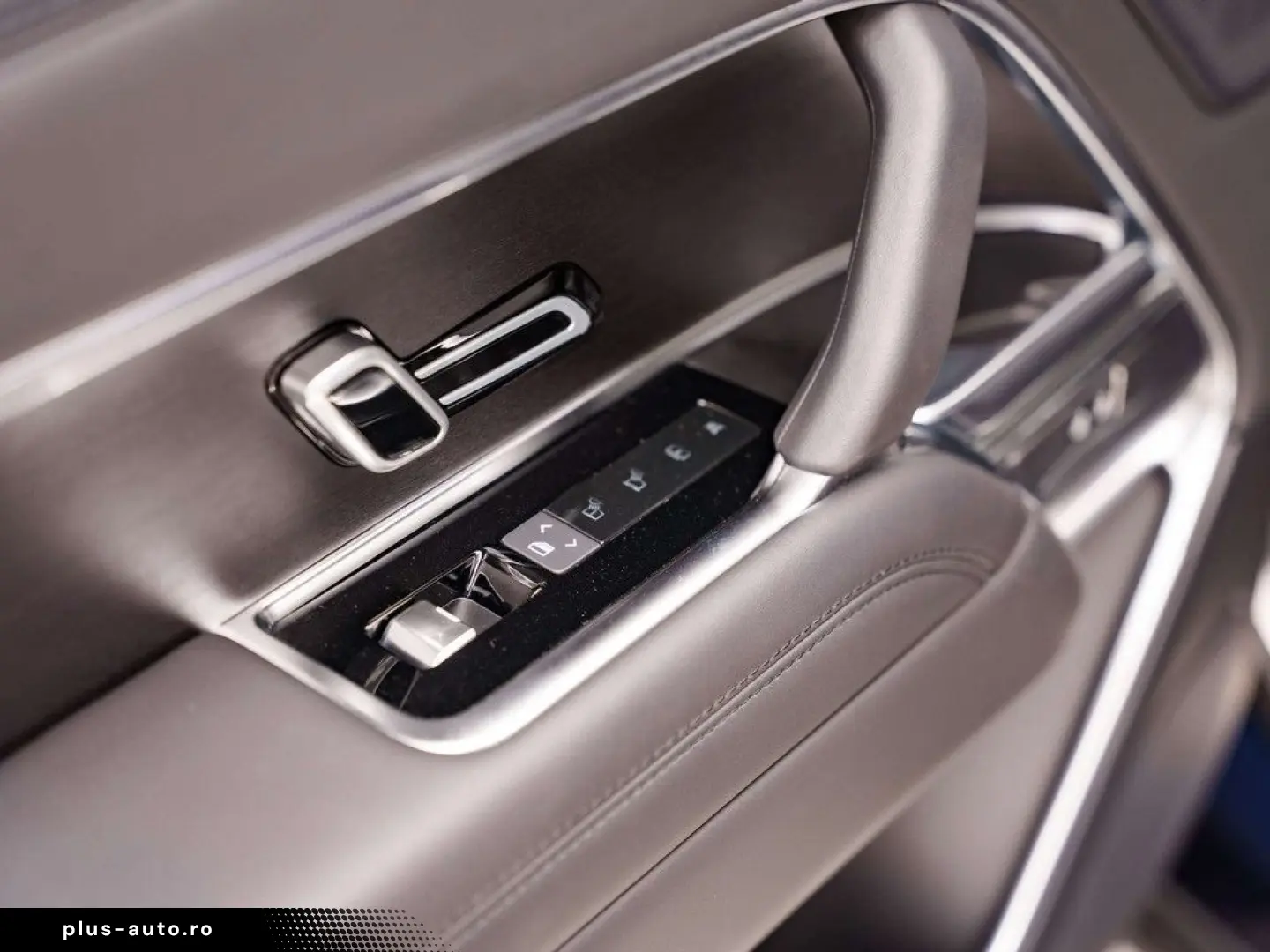 Range Rover P440e Hybrid HSE - Pano - Meridian -