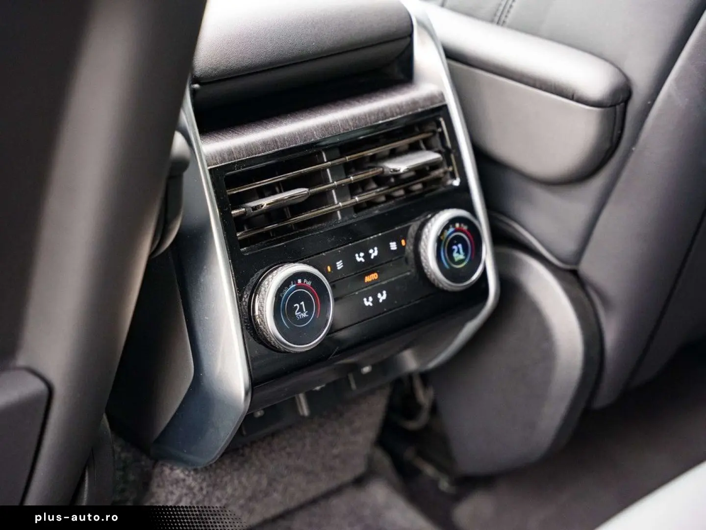 Range Rover P440e Hybrid HSE - Pano - Meridian -