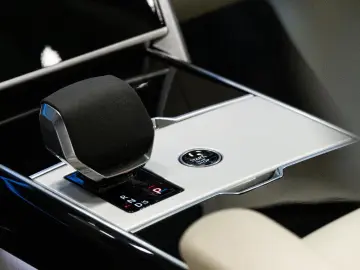 Range Rover SE Hybrid Pano Softk Meridian Luft