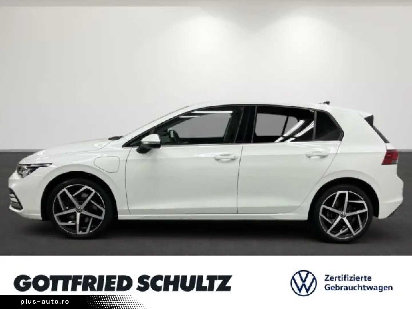 Golf VIII 1.4 TSI DSG eHybrid LED NAV ACC SHZ St