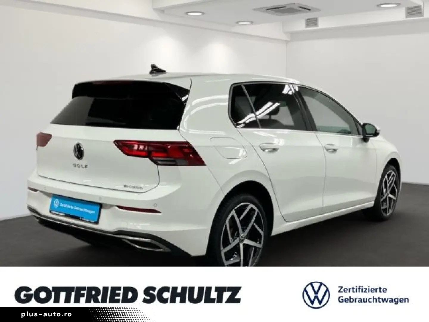 Golf VIII 1.4 TSI DSG eHybrid LED NAV ACC SHZ St