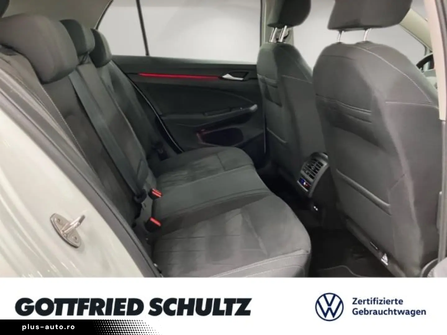 Golf VIII 1.4 TSI DSG eHybrid LED NAV ACC SHZ St