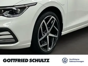 Golf VIII 1.4 TSI DSG eHybrid LED NAV ACC SHZ St