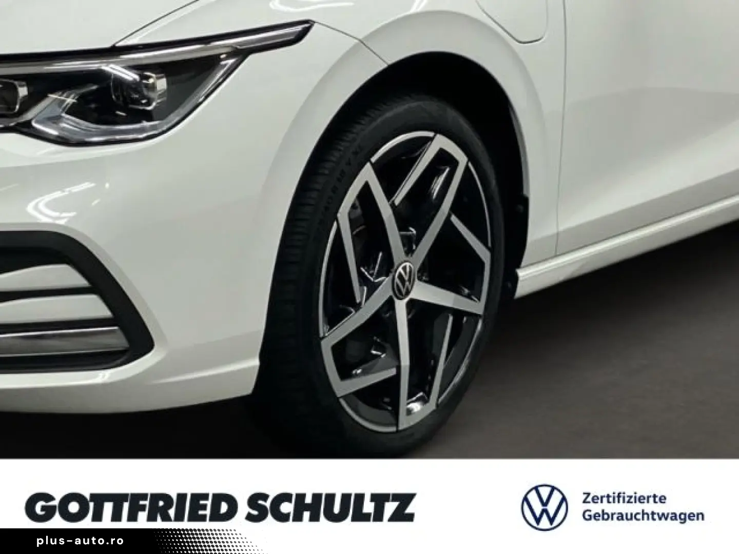 Golf VIII 1.4 TSI DSG eHybrid LED NAV ACC SHZ St