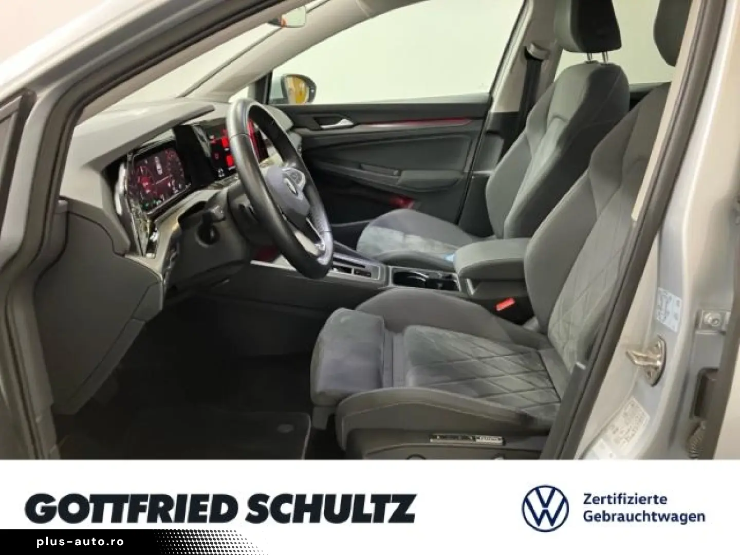 Golf VIII 1.4 TSI DSG eHybrid LED NAV AHK ACC St