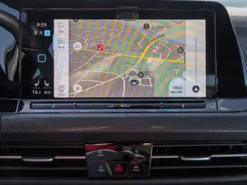 Golf GTE BLACK STYLE IQ.LIGHT DCC ACC NAVI LM18