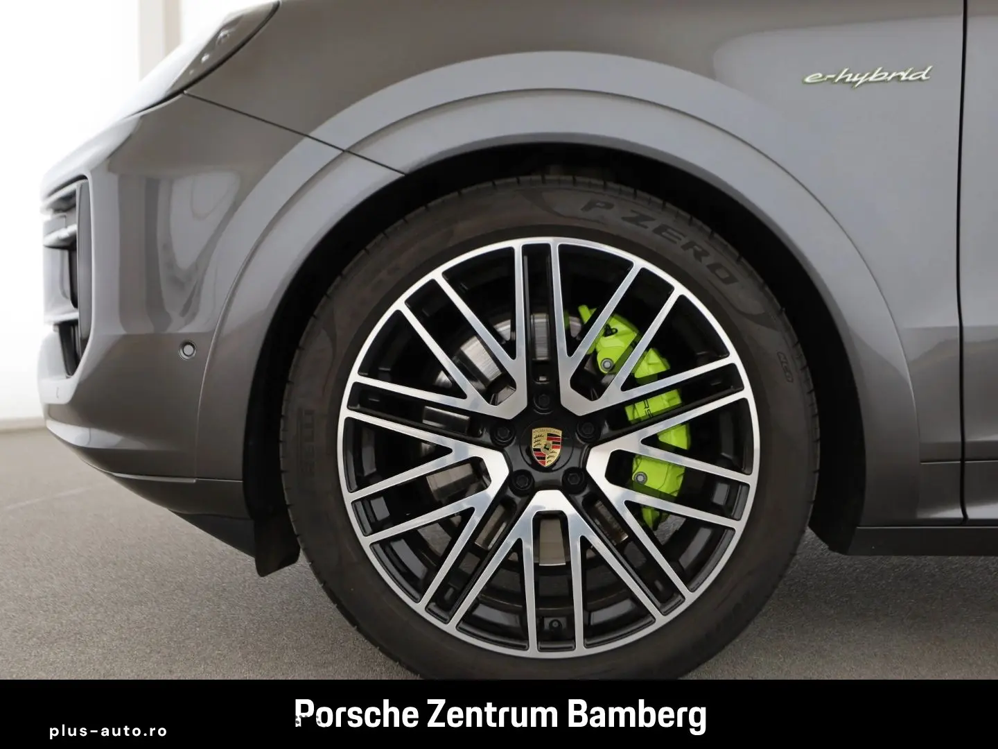 Cayenne E-Hybrid  PDCC  InnoDrive  HUD  Massage