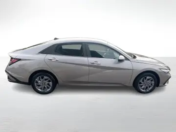 Hyundai Elantra 1.6 l 123 CP CVT Exclusive